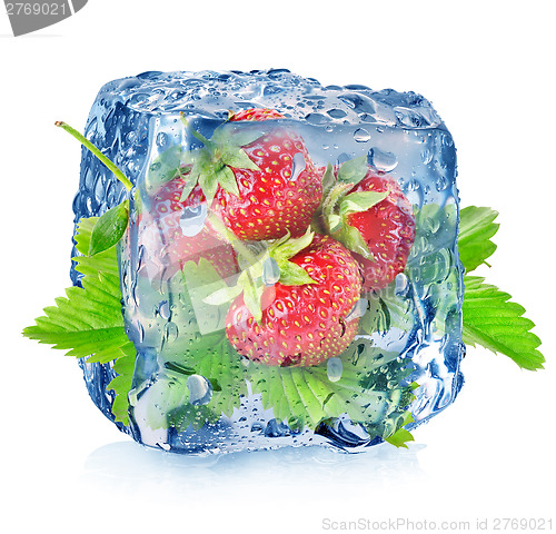 Image of Strawberry in ice
