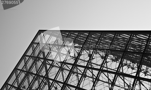 Image of Louvre Pyramid