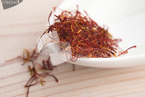 Image of stigmas of saffron