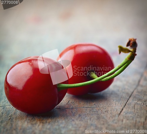 Image of fresh red cherries