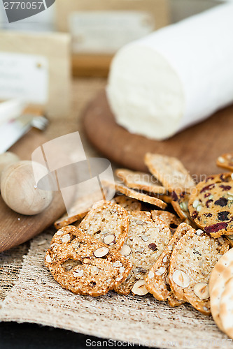 Image of Crackers and cheese