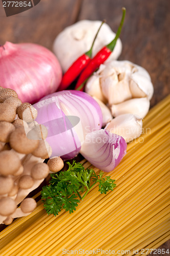 Image of Italian pasta and mushroom sauce ingredients