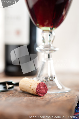 Image of red wine tasting 