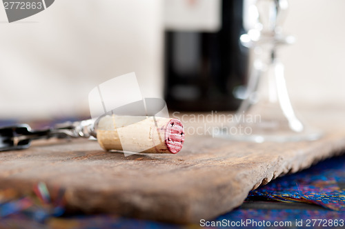 Image of red wine tasting 