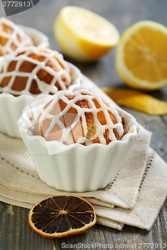 Image of Cupcake with lemon and ginger.