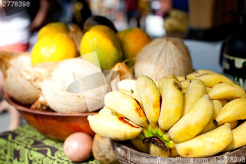 Image of fruits at farmers market