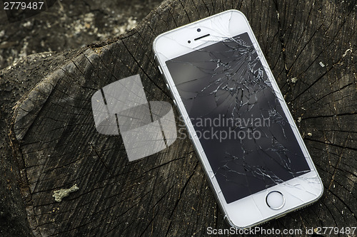 Image of Broken iphone