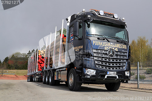 Image of Mercedes-Benz Arocs 3263 LK 8x4 Timber Truck