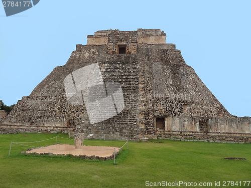 Image of pyramid of the magician