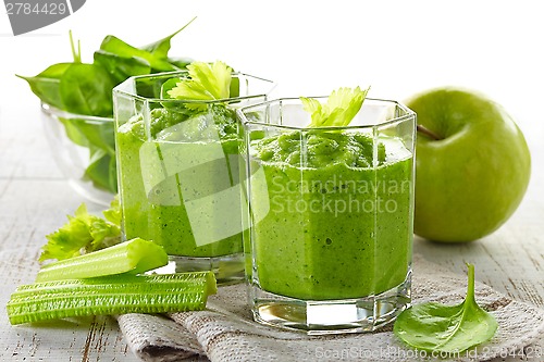 Image of glass of green smoothie