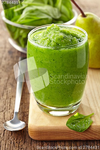 Image of glass of green smoothie