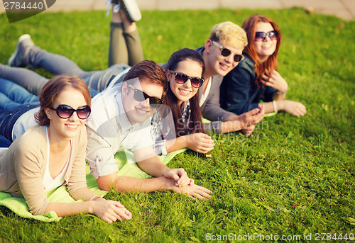 Image of group of students or teenagers hanging out