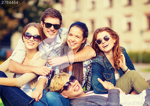 Image of group of students or teenagers hanging out