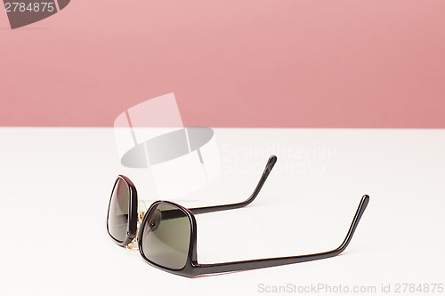 Image of brown Sunglasses