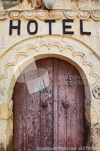 Image of 	hotel sign