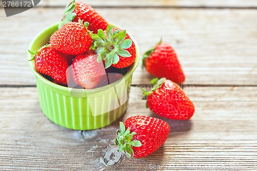 Image of bowl filled with fresh strawberries