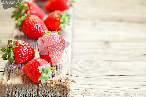 Image of fresh strawberries 