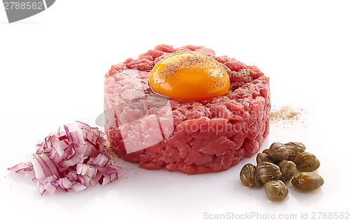 Image of fresh beef tartare