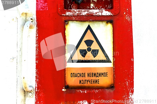 Image of Radioactivity sign on a shelter door