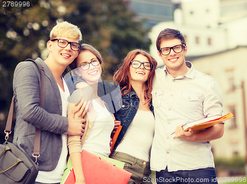 Image of group of students or teenagers hanging out