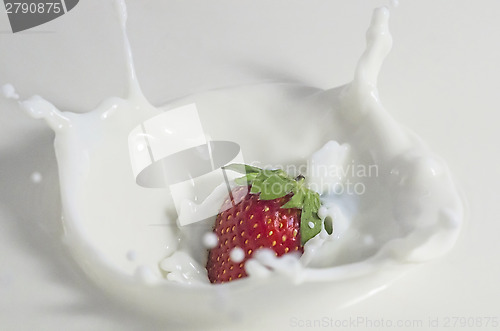 Image of Strawberry in milk