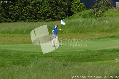 Image of young golfer