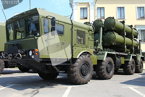 Image of mobile missile launcher