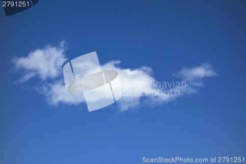 Image of  blue sky and white clouds 