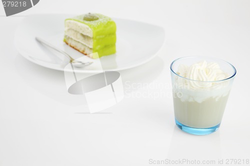 Image of Frappucino and green cake