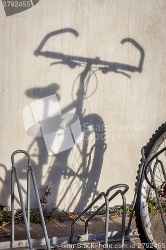 Image of mountain bike shadow