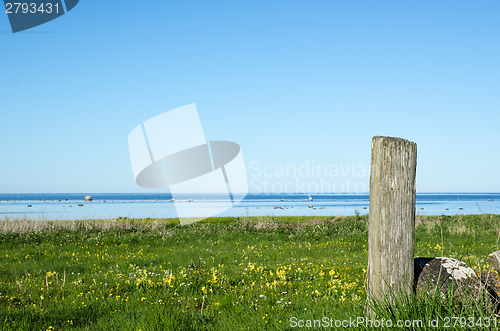 Image of Weathered Pole