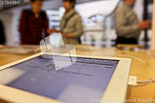 Image of iPad, Apple Store