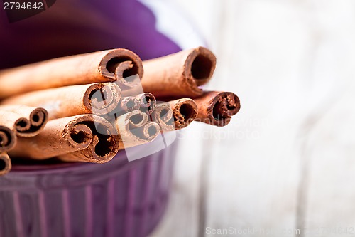 Image of cinnamon sticks