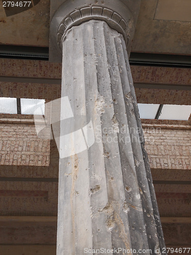 Image of Bombed column in Berlin