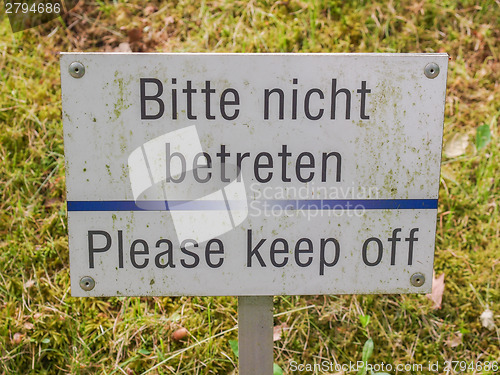 Image of Please keep off from the grass sign