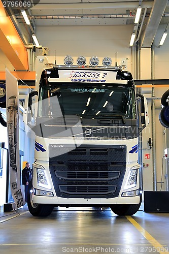 Image of The New Volvo FH Truck Tractor