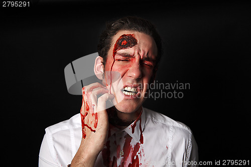 Image of Psychopath with bloody scars