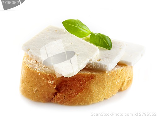 Image of bread with fresh goat cheese