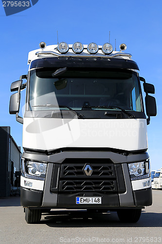 Image of Renault T-Range Truck for Long Haul