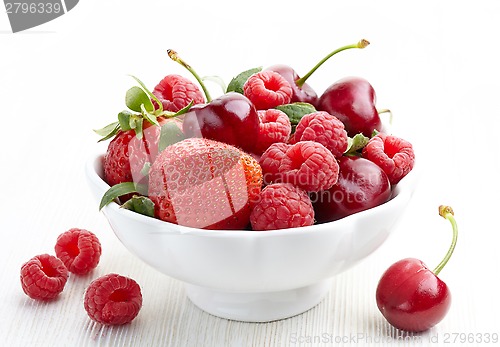 Image of Bowl of fresh berries