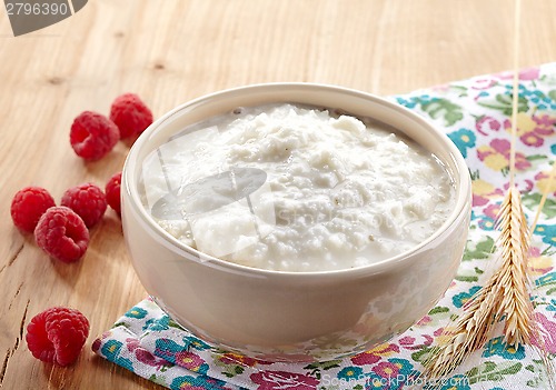 Image of Bowl of rice flakes porridge