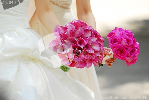 Image of Bride and bridesmaid