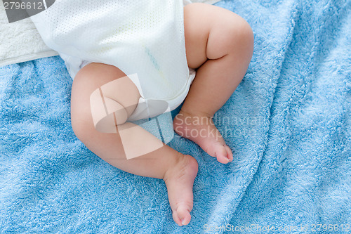 Image of Little leg newborn baby