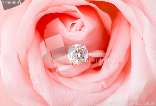 Image of Rose and diamond