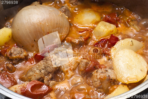 Image of beef stew in the pot