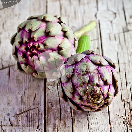 Image of two fresh artichokes 