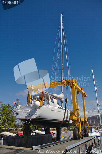 Image of Sailboat being docked