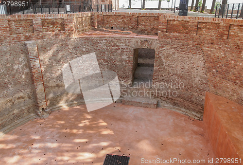 Image of Rainwater tank at Rivoli Castle