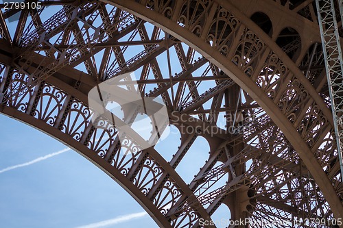 Image of Eiffel Tower in Paris