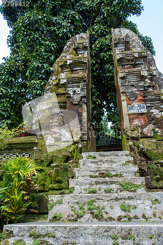 Image of Ornate column in formal Balinese garden